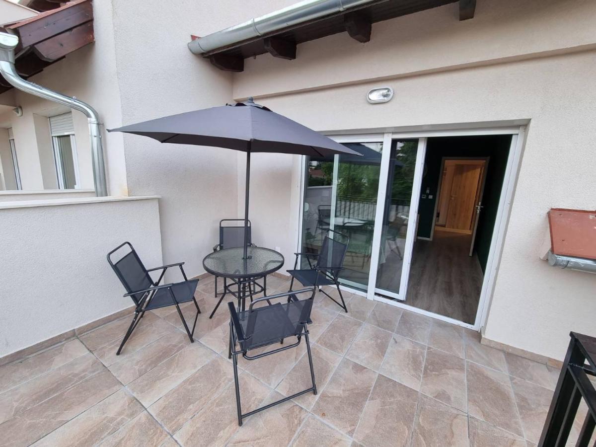 Bibi Terasz Apartman Balatonlelle Exterior foto